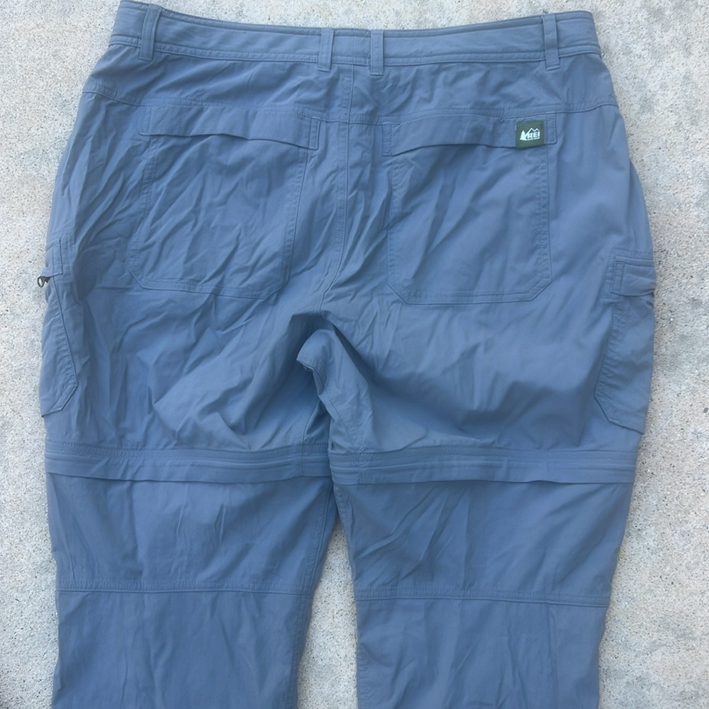 REI Women's Grey Convertible Relaxed Fit Hiking Pant Size 14P - Picture 8 of 9